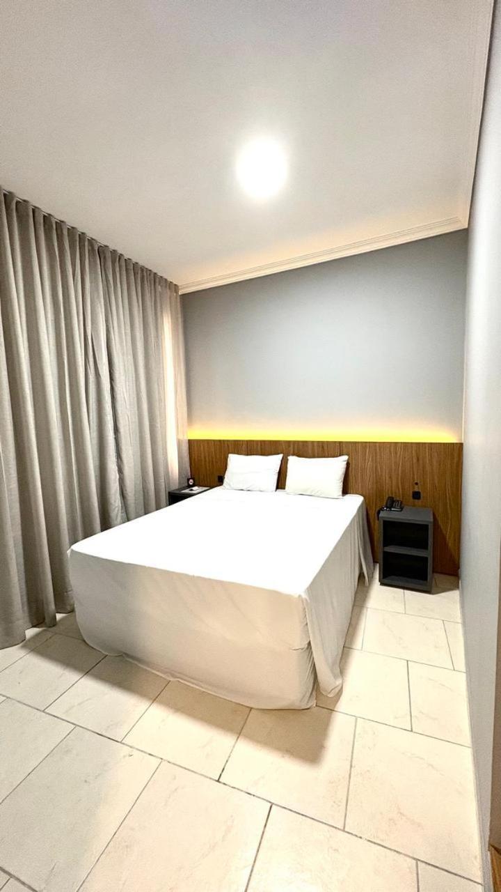 Hotel Del Rey Curitiba By Poty - Na Famosa Rua XV De Novembro Екстериор снимка