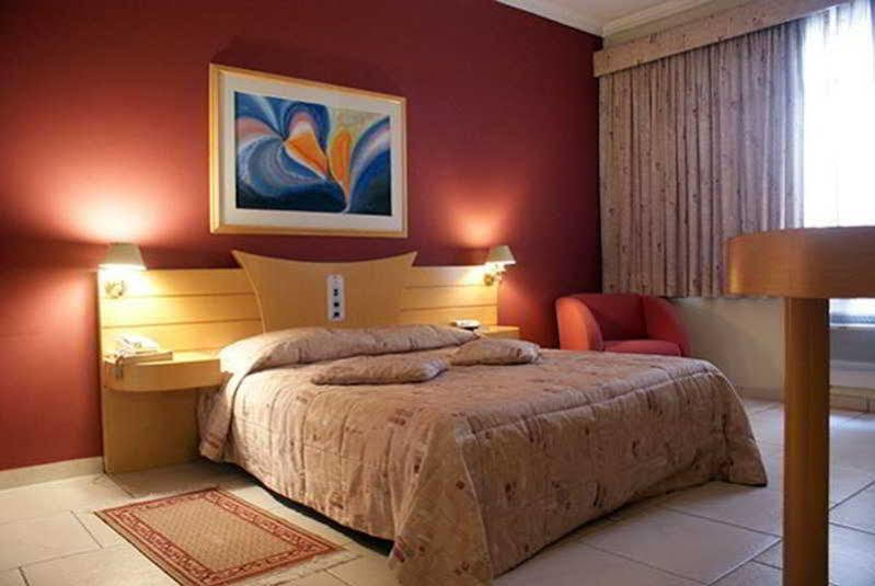 Hotel Del Rey Curitiba By Poty - Na Famosa Rua XV De Novembro Екстериор снимка